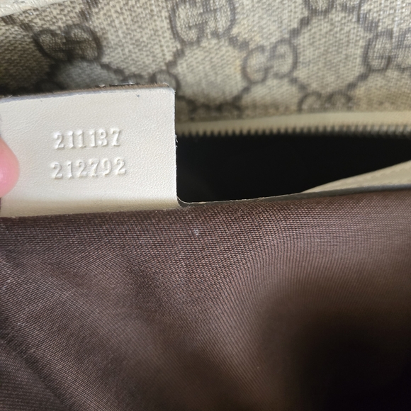 Gucci Gray Monogram Tote Bag - Picture 11 of 14